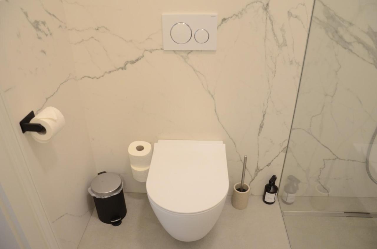 Riverside Apartment Любляна Екстериор снимка